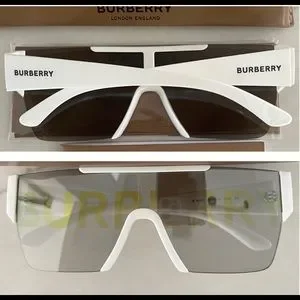 Burberry | Accessories | Burberry Shields With Silver Gold  display picture 3